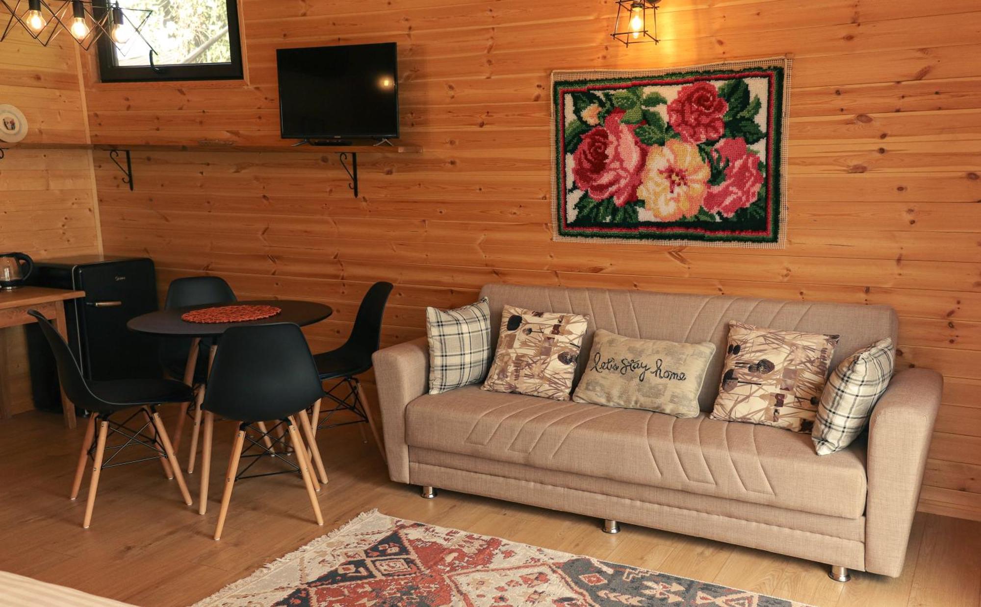Garden Rooms In Κουτάισι Εξωτερικό φωτογραφία
